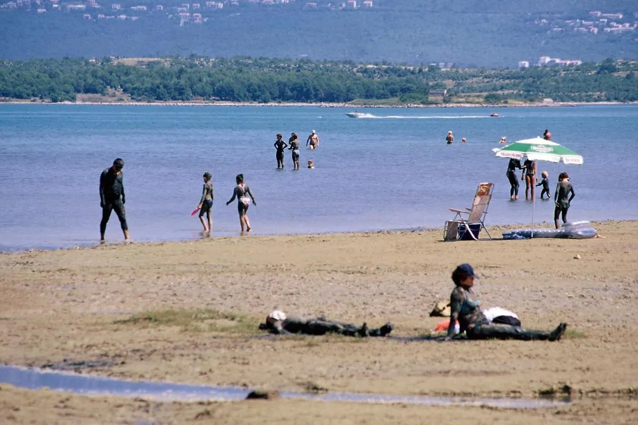 Apartments With A Parking Space Soline, Krk - 20895 Dobrinj 0*,  Croatia
